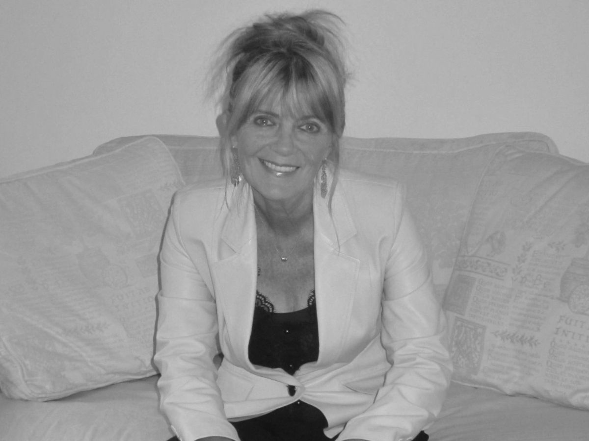 Poética de Lynda&nbsp;Tavakoli