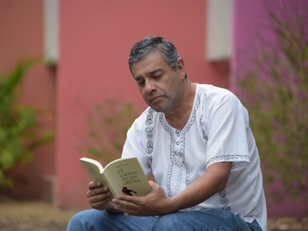 Poesía costarricense actual: Carlos Manuel&nbsp;Villalobos