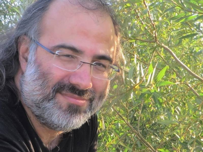 Clavos que el cuerpo no perdió y otros&nbsp;poemas