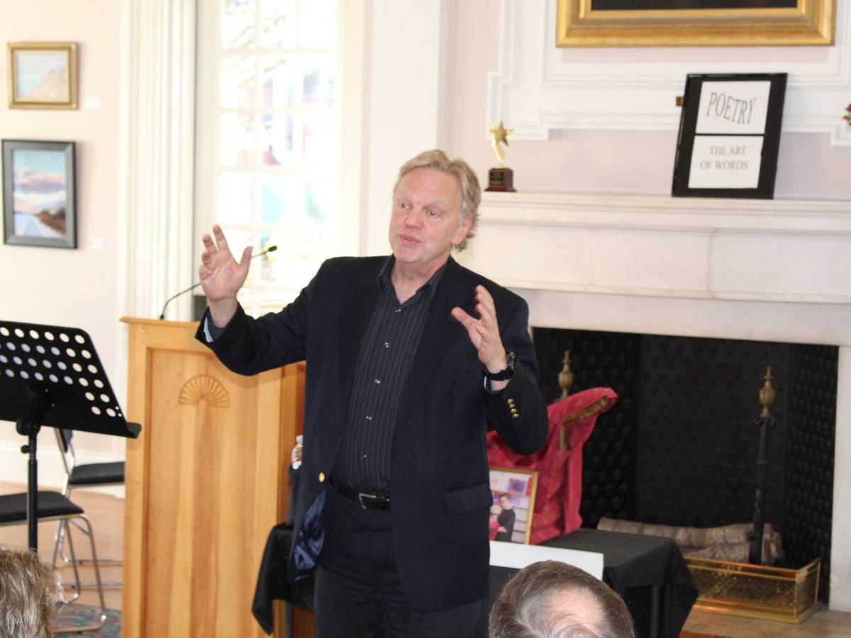 Dos poemas de Douglas&nbsp;Bishop