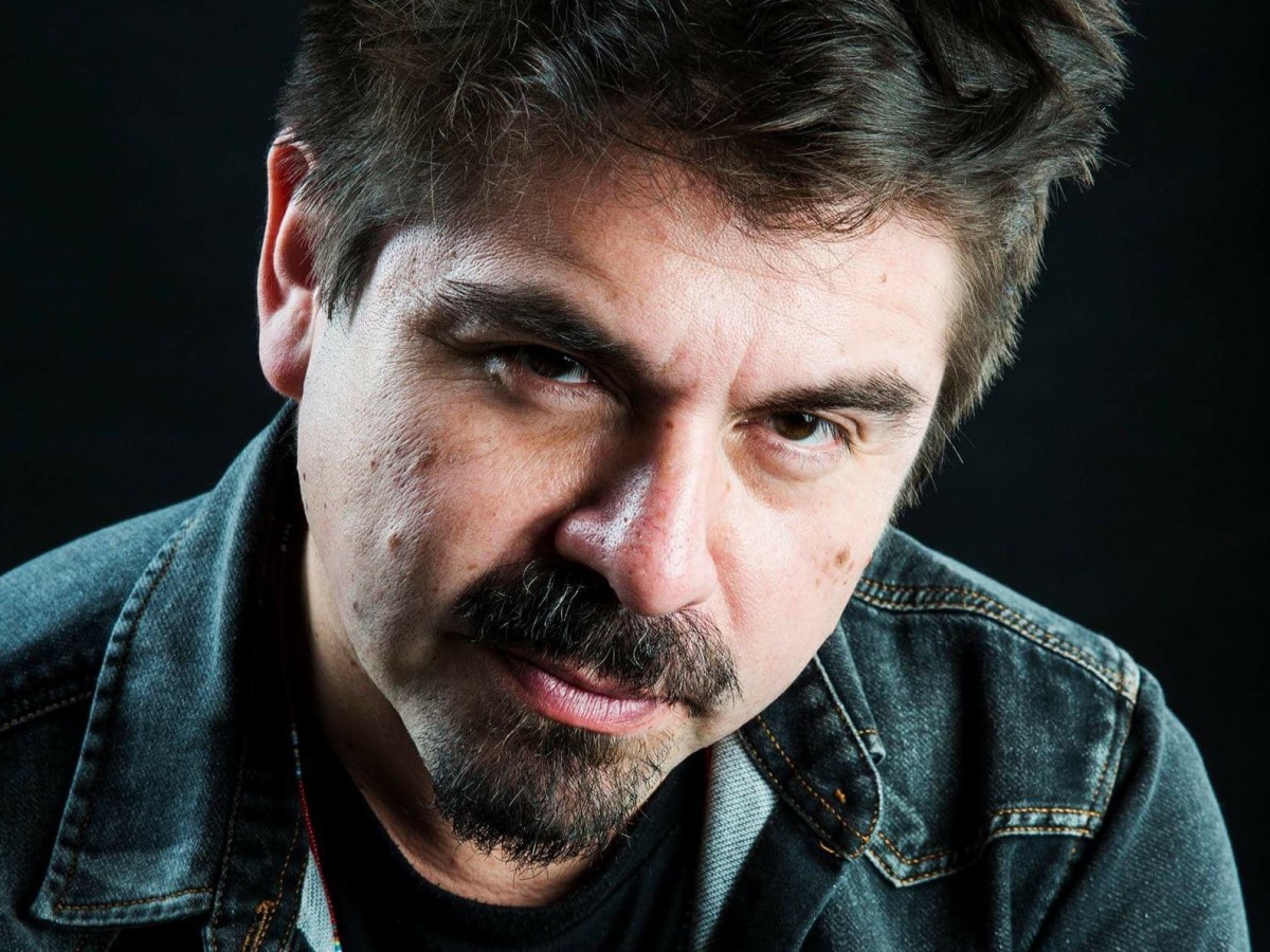 Héctor Hernández Montecinos: [Qué canten los muertos…] (Poemas&nbsp;inéditos)